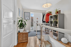 Photo 32- click for photo gallery